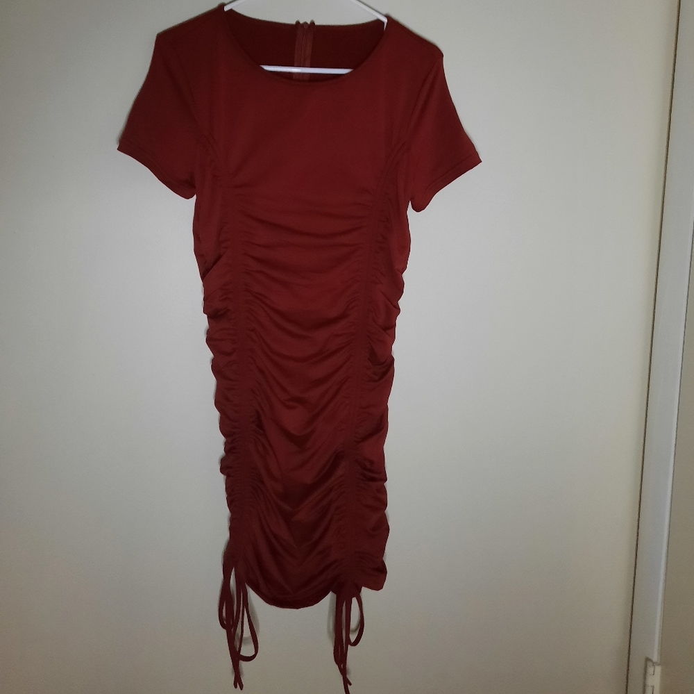 LAGSHIAN Wine Red Ruched Drawstring Bodycon Dress